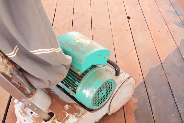Cost of Cedar Deck Sanding in Eugene